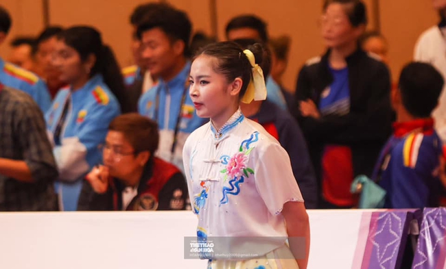 Tan chảy trước vẻ đẹp của hot girl wushu Việt Nam lần đầu dự SEA Games - Ảnh 2.
