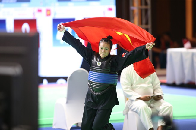 Độc Lạ SEA Games 32: Võ sĩ pencak silat Việt Nam và Indonesia cùng nhận HCV sau trận chung kết tranh cãi - Ảnh 3.