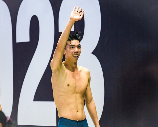 Sau Nguyễn Thị Oanh, VĐV bơi lội Huy Hoàng cũng phải thi liên tiếp 2 nội dung SEA Games trong vòng 10 phút - Ảnh 1.