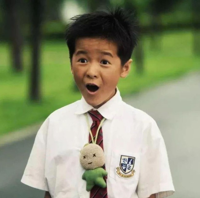 “Con trai màn ảnh” của Châu Tinh Trì gây tranh cãi với loạt ảnh mặc bikini gợi cảm sau 15 năm  - Ảnh 6.