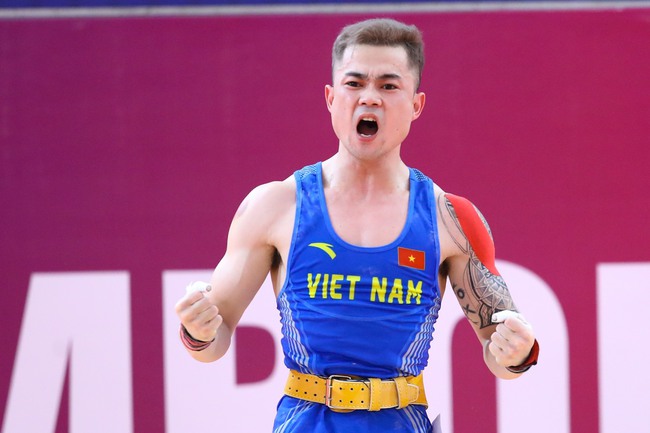 Lực sĩ Việt Nam ‘out trình’ Đông Nam Á, hạ VĐV Thái Lan để lần thứ 3 đoạt HCV SEA Games - Ảnh 1.