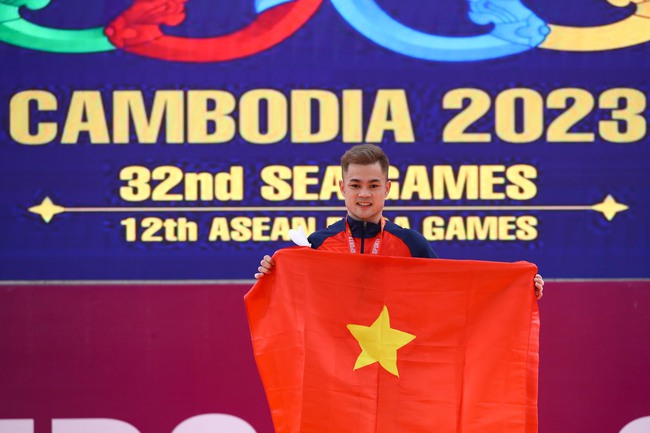 Lực sĩ Việt Nam ‘out trình’ Đông Nam Á, hạ VĐV Thái Lan để lần thứ 3 đoạt HCV SEA Games - Ảnh 3.