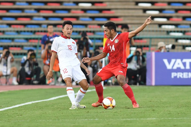 Không phải Xuân Tiến, Văn Khang, chỉ một ngôi sao U22 Việt Nam lọt TOP đội hình tiêu biểu V-League 2023 - Ảnh 3.