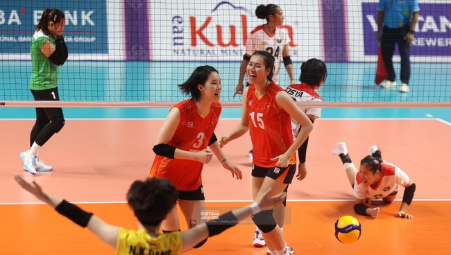 Nghẹt thở pha chắn bóng quyết định đưa ĐT bóng chuyền nữ Việt Nam vào chung kết - Ảnh 3.