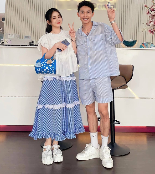 Hồng Thanh cuối cùng cũng khoe ảnh bên DJ Mie hậu đi xem Chung kết Cười xuyên Việt cùng cô gái lạ mặt - Ảnh 2.