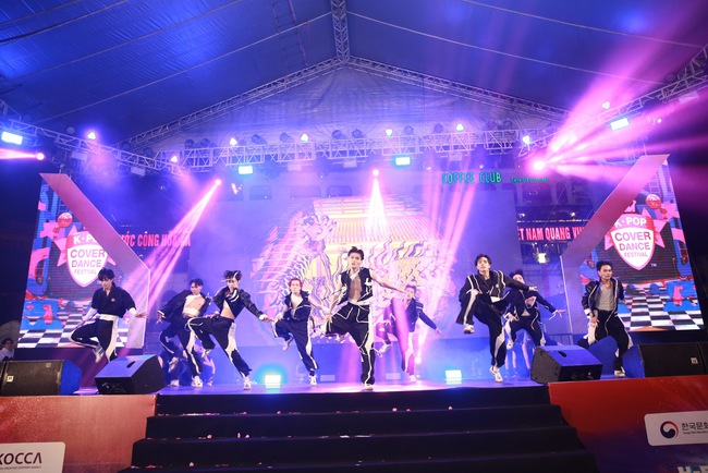 Nhóm nhảy Unwreckable vào thẳng Vòng chung kết K-pop Cover Dance Festival World  - Ảnh 1.