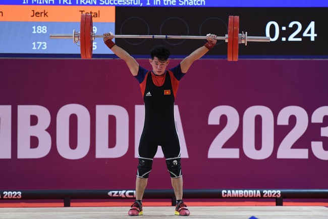 Đô cử Trần Minh Trí: Kỷ lục gia 19 tuổi - Ảnh 1.