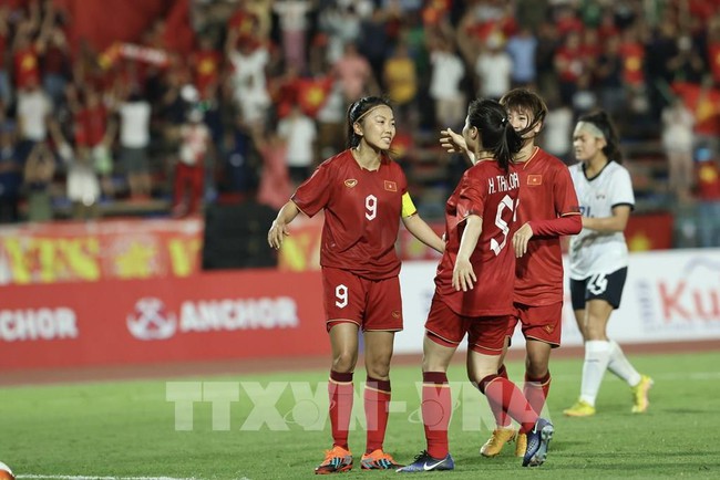 Hoàng Thị Loan đá cực 'cháy' giúp ĐT bóng đá nữ Việt Nam làm nên lịch sử ở SEA Games - Ảnh 4.
