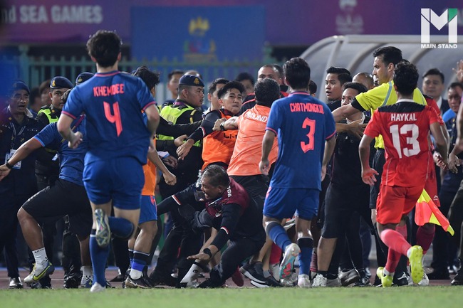 Fan Thái Lan yêu cầu cả đội U22 phải xin lỗi vì đánh nhau, làm xấu hình ảnh bóng đá nước nhà ở chung kết SEA Games 32 - Ảnh 2.