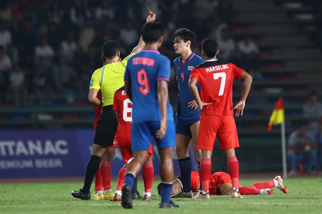 Cầu thủ Thái Lan buồn tiu nghỉu, ôm cái kết đắng sau màn 'cà khịa' ở chung kết SEA Games - Ảnh 9.