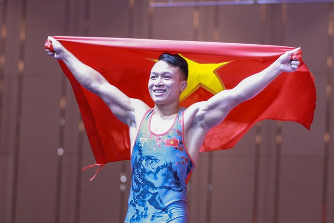 Tổng kết BXH Huy chương SEA Games 32: Đoàn Việt Nam xuất sắc giành ngôi đầu, lập chiến tích lịch sử - Ảnh 2.
