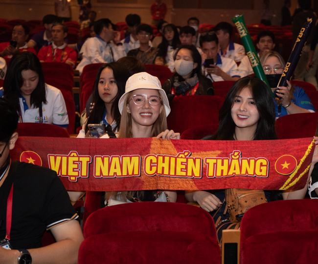 Tổng kết huy chương của Esports Việt tại SEA Games 32: Bảo vệ vị thế độc tôn của Đột Kích! - Ảnh 4.