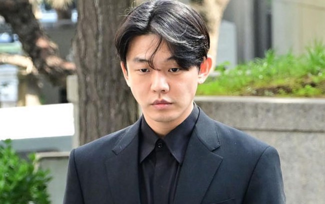 Yoo Ah In bị thẩm vấn 21 giờ trong lần triệu tập điều tra thứ hai - Ảnh 1.