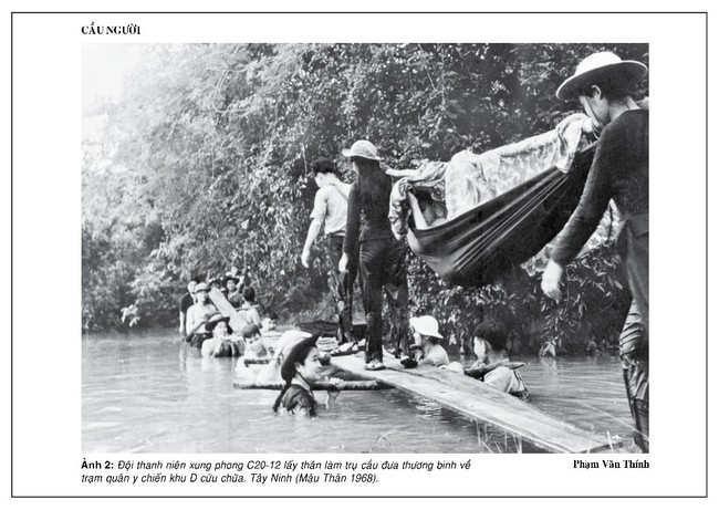 Vinh danh những nhiếp ảnh gia của TTXVN (kỳ 4): Phạm Văn Thính - những bức ảnh bất hủ và cuộc đời vợ chồng nhà báo neo đơn - Ảnh 2.