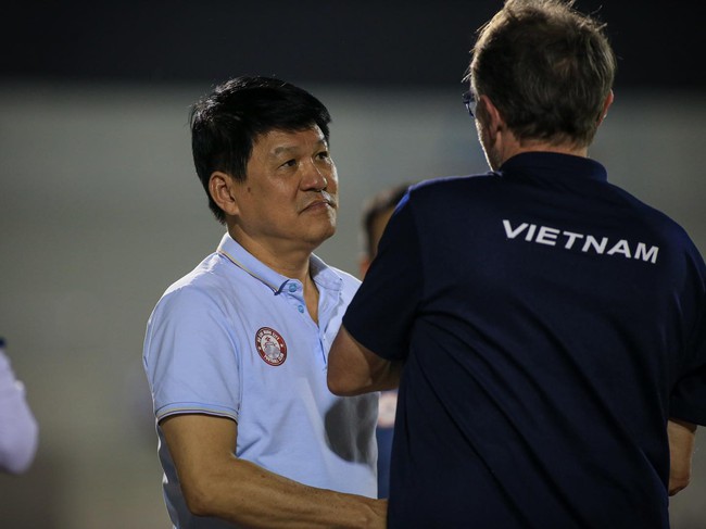 Bóng đá Việt Nam ngày 22/5: Huỳnh Như có thể được Lank gia hạn, HLV ngoại khen Văn Thanh - Ảnh 4.