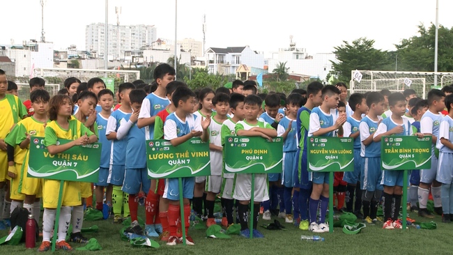 Bóng đá học đường TP.HCM tìm thêm ngôi sao U22, U23 Việt Nam - Ảnh 2.