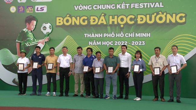 Bóng đá học đường TP.HCM tìm thêm ngôi sao U22, U23 Việt Nam - Ảnh 4.