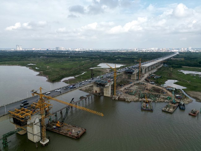 Hà Nội sẽ hoàn thành 2 dự án giao thông trọng điểm trong năm 2023  - Ảnh 1.