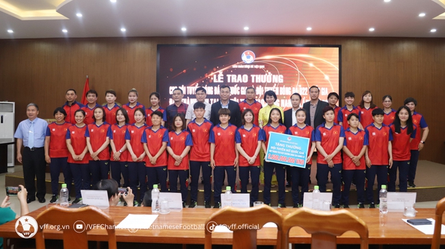 Bóng đá Việt Nam ngày 23/5: Tuyển nữ Việt Nam tự tin hướng tới World Cup, Chương Thị Kiều tập riêng - Ảnh 4.