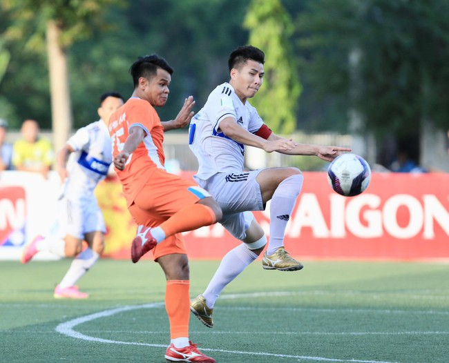 Siêu Cúp bóng đá 7 người quốc gia Bia Saigon 2023: Mobi FC thắng nghẹt thở Đạt Tín FC - Ảnh 2.