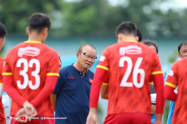 Bóng đá Việt Nam ngày 28/5: HLV Park Hang Seo có thể dẫn dắt tuyển Indonesia - Ảnh 2.