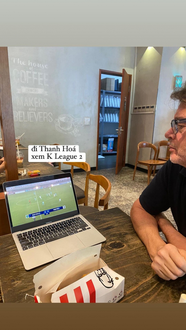 HLV Troussier đến Thanh Hóa xem V-League, không quen theo dõi Văn Toàn ở Hàn Quốc - Ảnh 2.