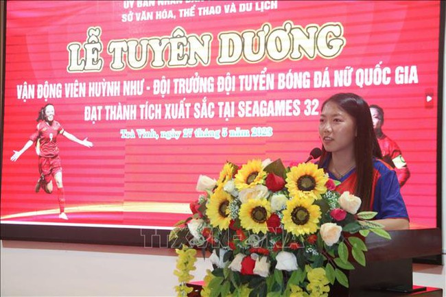 Huỳnh Như được vinh danh ở quê nhà sau SEA Games 32, sắp nhận tin cực vui từ Bồ Đào Nha - Ảnh 2.
