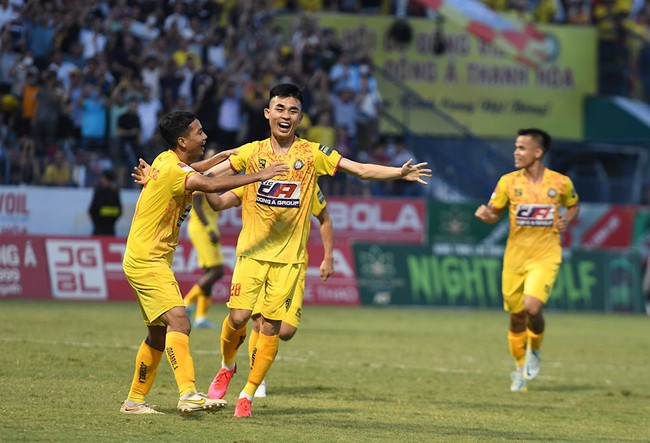 Bóng đá Việt Nam ngày 29/5: Trọng tài Thái Lan cầm còi ở vòng 10 V-League - Ảnh 3.