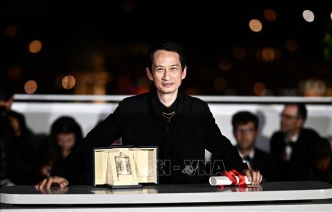 Sau Cannes, đạo diễn Trần Anh Hùng muốn làm phim tại Việt Nam - Ảnh 1.