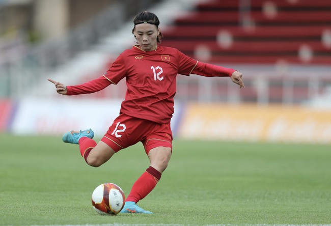 Quả nhiên là các cô gái vàng bóng đá Việt Nam: Tuyển nữ ghi bàn nhanh như chớp  - Ảnh 1.