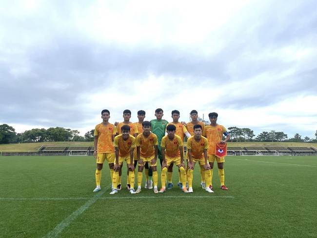 Đàn em Hoàng Đức tỏa sáng, U17 Việt Nam hòa đội bóng của Nhật Bản sau khi bất ngờ dẫn 3-0 trong hiệp 1 - Ảnh 3.
