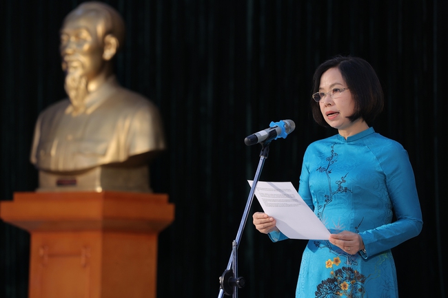 Nhà báo Vũ Việt Trang - Tổng Giám đốc TTXVN: Giải thưởng là nơi phát hiện, ươm mầm những tài năng văn học, nghệ thuật nhí - Ảnh 1.