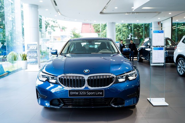 BMW 3-Series 'giá rẻ' cho Bimmer Việt: Giảm kỷ lục còn 1,299 tỷ đồng, ngang Camry 2.0 nhưng phải đánh đổi mẫu mã - Ảnh 2.