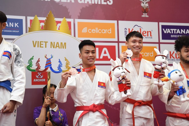 Tổng kết BXH Huy chương SEA Games ngày 4/5: Chủ nhà Campuchia tăng tốc chóng mặt; Việt Nam có 3 huy chương đầu tiên - Ảnh 3.