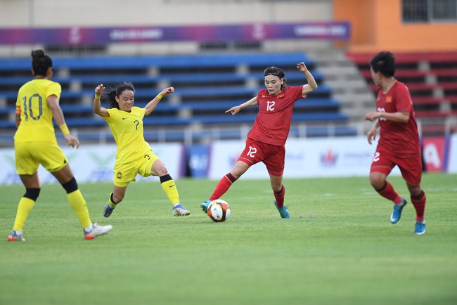 Bóng đá SEA Games ngày 6/5: Tuyển nữ Việt Nam vs Myanmar (16h00), U22 Malaysia vs U22 Thái Lan - Ảnh 1.