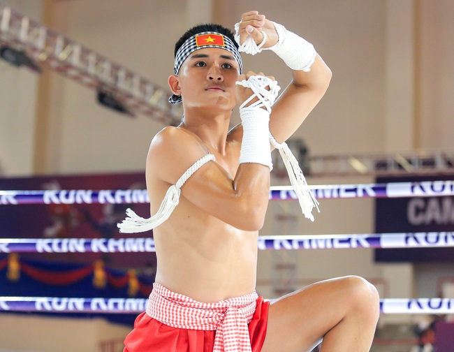 Độc đáo Kun Khmer tại SEA Games 32: Trống kèn tưng bừng khi biểu diễn, võ thuật nhưng lại như múa - Ảnh 2.