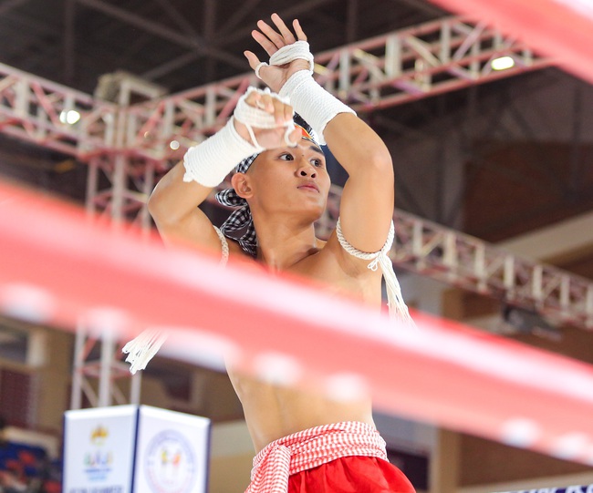 Độc đáo Kun Khmer tại SEA Games 32: Trống kèn tưng bừng khi biểu diễn, võ thuật nhưng lại như múa - Ảnh 3.