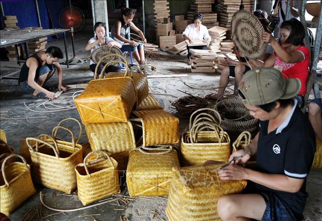 Hà Nội: Rà soát, đề xuất đưa 29 làng nghề ra khỏi danh sách làng nghề truyền thống - Ảnh 1.