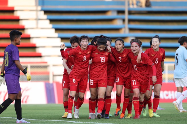 HLV Mai Đức Chung vẫn mát tay với đội tuyển nữ Việt Nam - Ảnh 1.