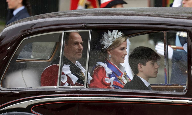 Ảnh: Khoảnh khắc đáng nhớ của các thành viên Vương thất Anh tại lễ đăng quang Vua Charles III - Ảnh 3.