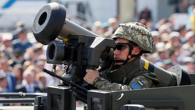 EU tiếp tục cung cấp viện trợ quân sự cho Ukraine - Ảnh 1.
