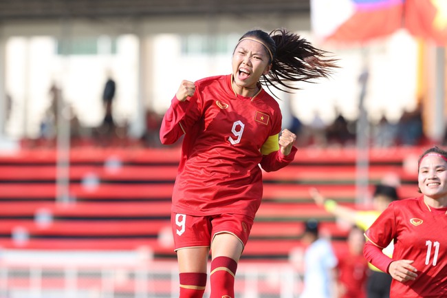 Chuyển động bóng đá Việt ngày 4/7: Tuyển nữ Việt Nam quyết tâm thể hiện tốt tại World Cup 2023 - Ảnh 2.
