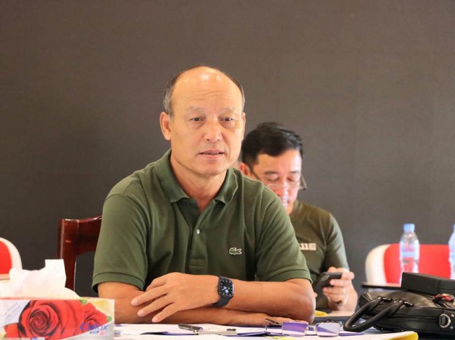 Chủ tịch LĐBĐ Campuchia lập tức từ chức sau khi đội nhà để thua trắng 0-2 tại SEA Games  - Ảnh 1.