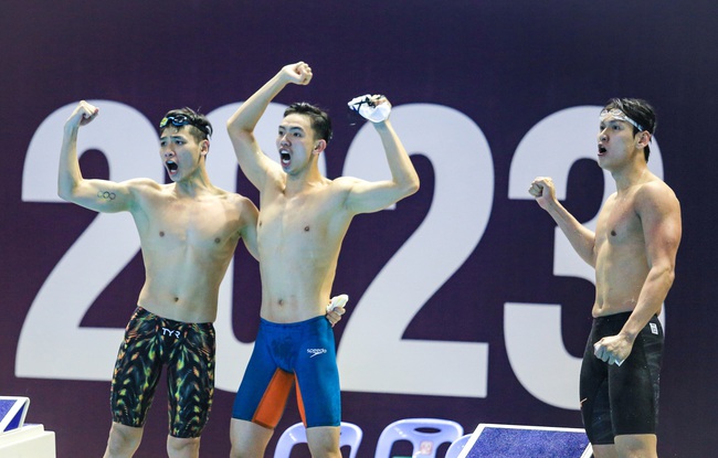 Dàn 'hotboy' 6 múi đội tuyển bơi thi đấu xuất thần giành HCV SEA Games 32 - Ảnh 8.