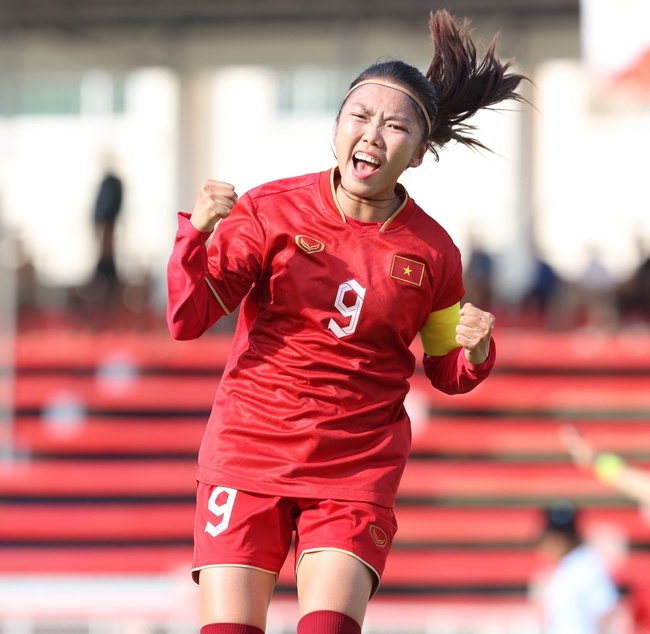 Huỳnh Như không tham dự ASIAD 19 cùng tuyển bóng đá nữ Việt Nam