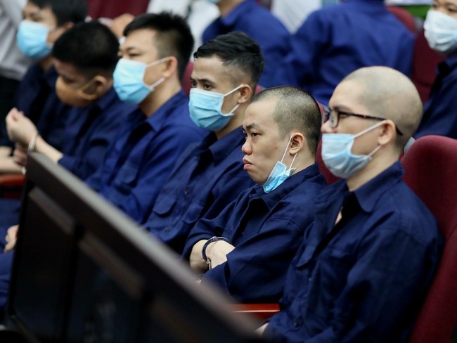 Xét xử phúc thẩm vụ án xảy ra tại Công ty địa ốc Alibaba  - Ảnh 2.