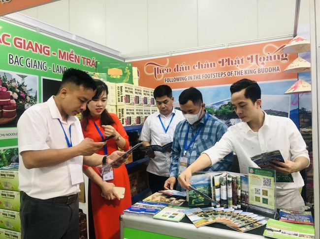 Chị hằng biên tập - Bắc Giang quảng bá tại Hội chợ Du lịch Quốc tế - VITM Hà Nội 2023 - Ảnh 4.