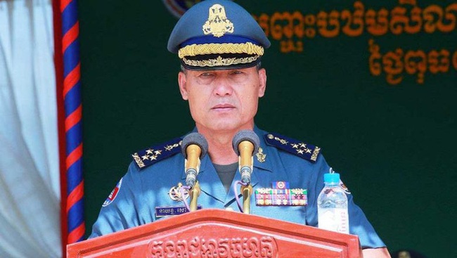 Chủ tịch LĐBĐ Campuchia từ chức sau trận thua của đội U22, câu nói định mệnh khiến dân mạng cảm phục - Ảnh 2.