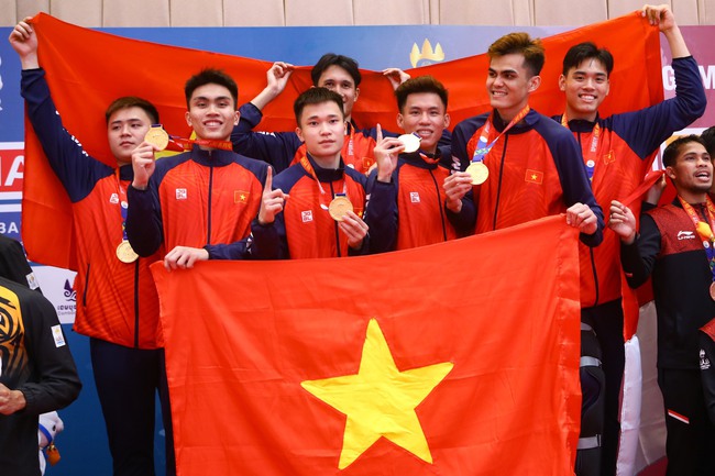 Karate Việt Nam ngược dòng giây cuối như phim hành động, giành vàng SEA Games với kịch bản điên rồ - Ảnh 8.