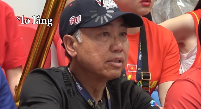1001 cảm xúc của người cha khi chứng kiến sặp song sinh Việt kiều giúp ĐT Việt Nam vô địch SEA Games - Ảnh 3.